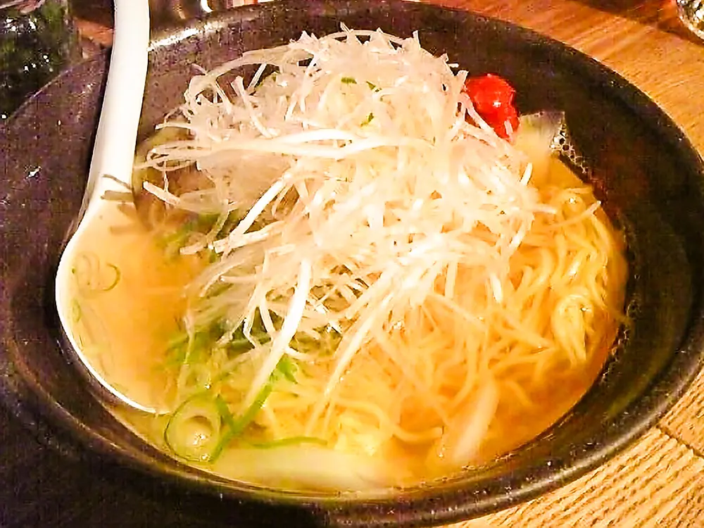 白ネギラーメン