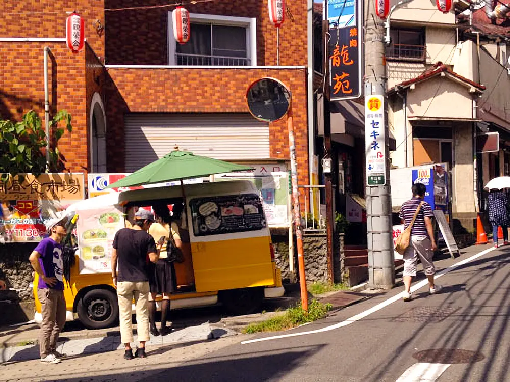 タコライスの移動販売車