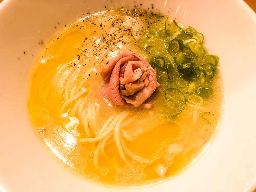 トリュフ薫る鶏白湯ラーメン