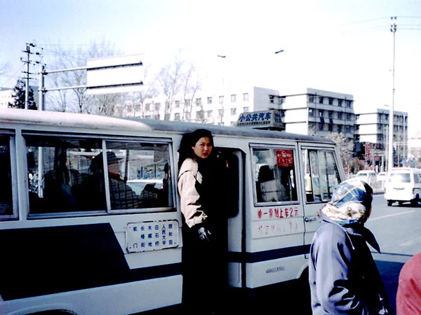 中国は旧正月の規制ラッシュを含めて電車に乗るのも大変みたいです。 往復チケットを販売していないため、片道分しか買えない。 復路に乗れない可能性もあるので、旅行者泣かせのシステムですね。(2000年での話)