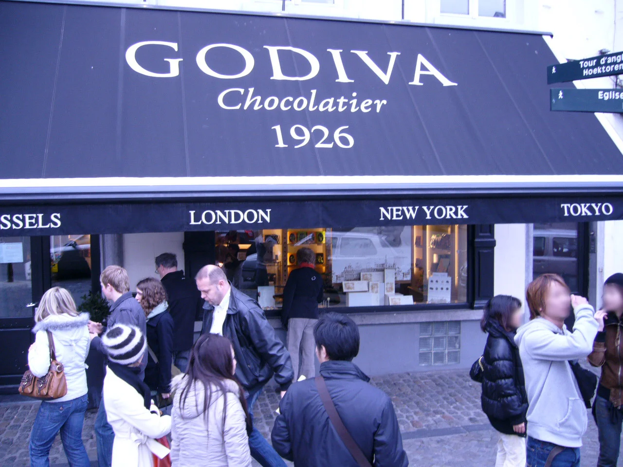 日本でも有名なGODIVAチョコレートの店舗